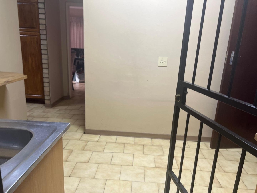 5 Bedroom Property for Sale in Potchefstroom South North West
